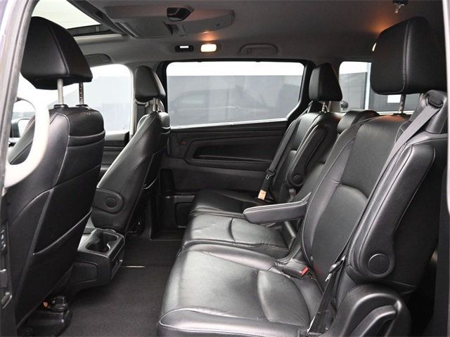 2021 Honda Odyssey Touring photo 10