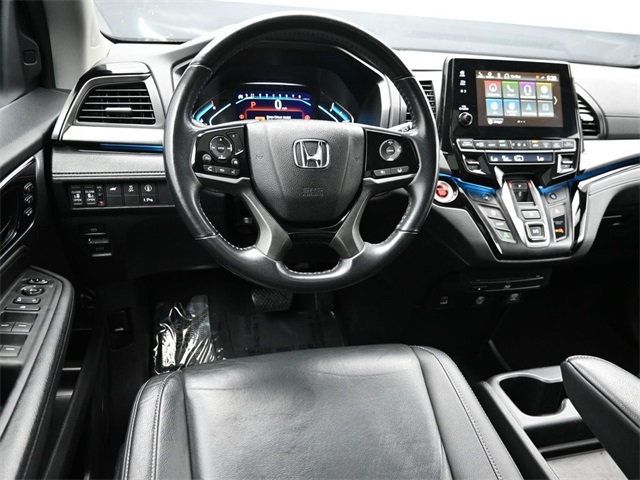 2021 Honda Odyssey Touring photo 14