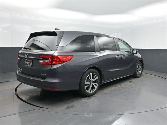 2021 Honda Odyssey Touring photo 26