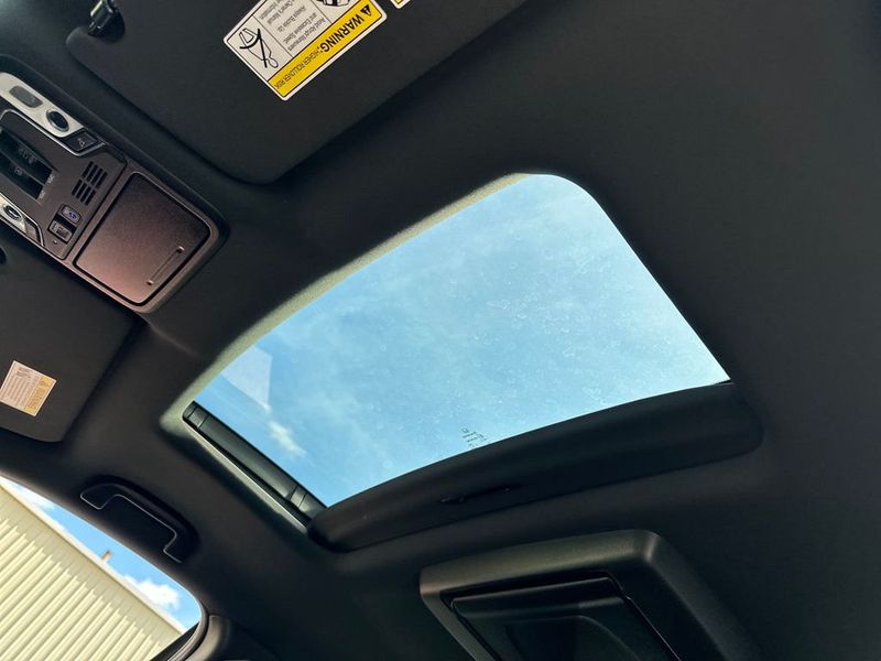 2021 Honda Pilot Black Edition AWD - 22955965 - 18