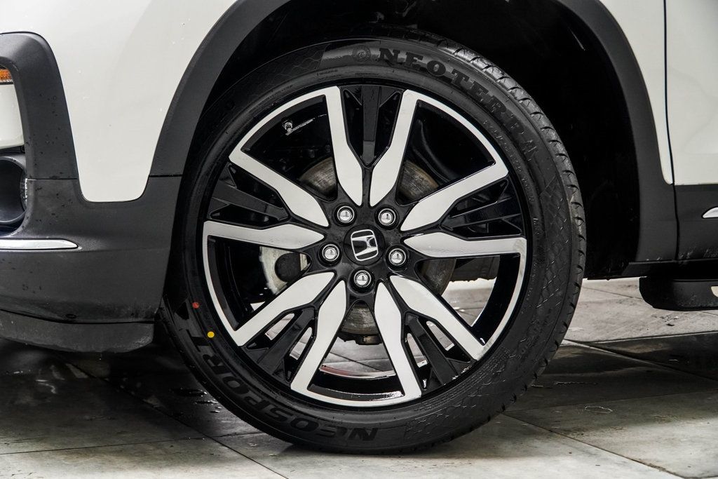 2021 Honda Pilot Elite photo 3