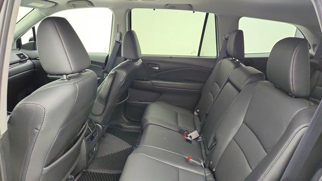 2021 Honda Pilot Touring 8-Seater AWD 1 OWNER  - 23013789 - 20