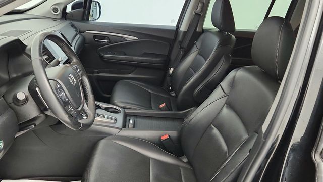 2021 Honda Ridgeline RTL-E AWD with Trailer Hitch - 22951213 - 20