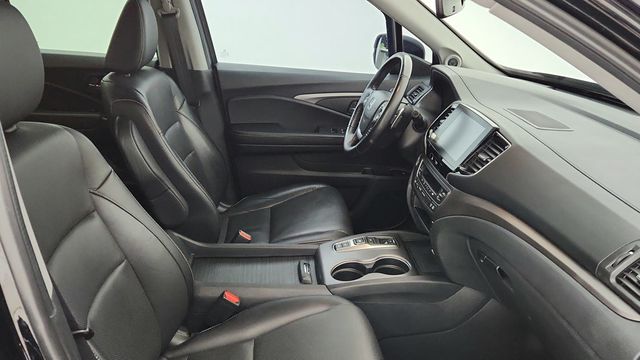 2021 Honda Ridgeline RTL-E AWD with Trailer Hitch - 22951213 - 24