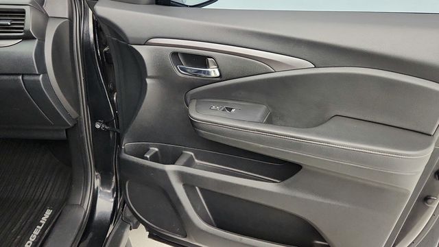 2021 Honda Ridgeline RTL-E AWD with Trailer Hitch - 22951213 - 26