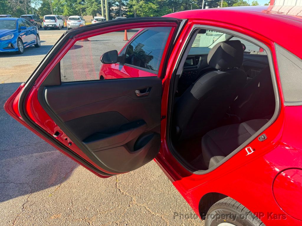 2021 Hyundai Accent SE Sedan IVT - 23027956 - 9