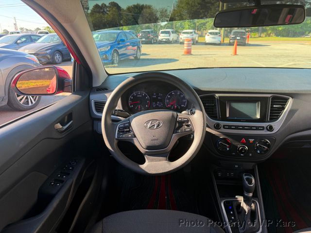 2021 Hyundai Accent SE Sedan IVT - 23027956 - 17