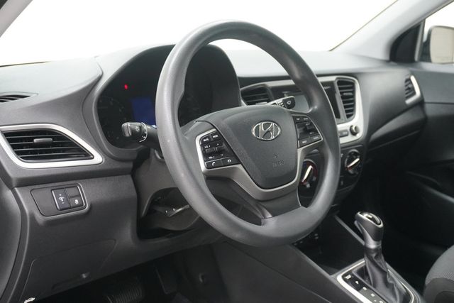 2021 Hyundai Accent SE Sedan IVT - 23030655 - 9