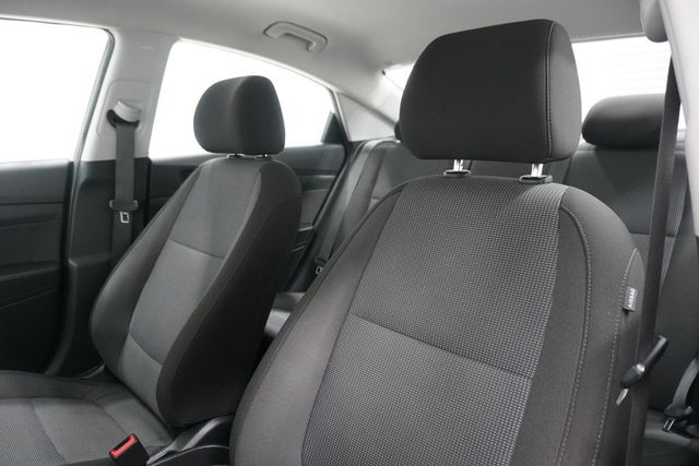 2021 Hyundai Accent SE Sedan IVT - 23030655 - 10