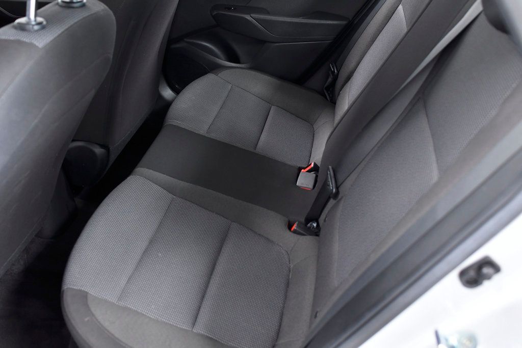 2021 Hyundai Accent SE Sedan IVT - 22422455 - 9