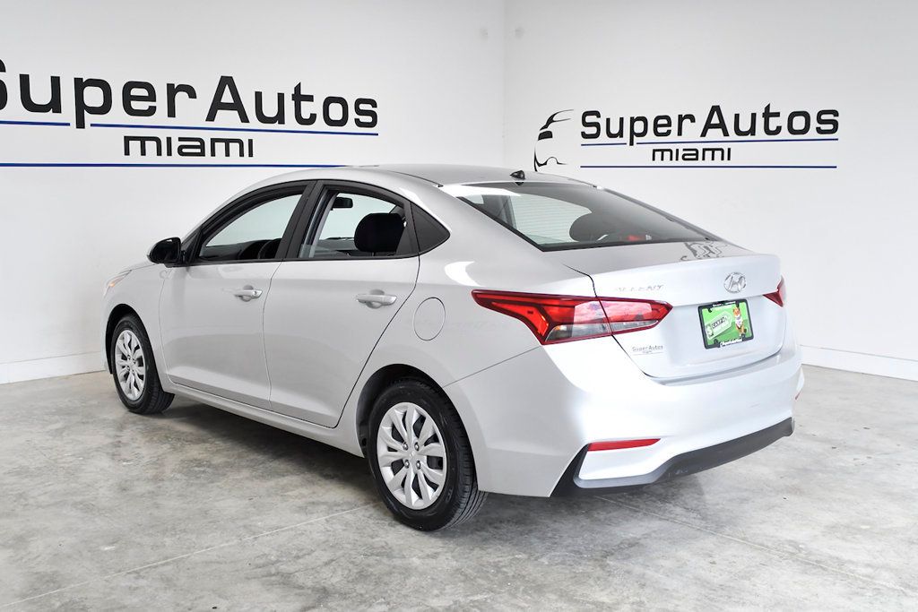 2021 Hyundai Accent SE Sedan IVT - 22422455 - 5