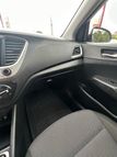 2021 Hyundai Accent SE Sedan IVT - 21962202 - 25