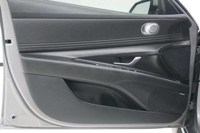 2021 Hyundai Elantra Limited IVT - 23030072 - 10