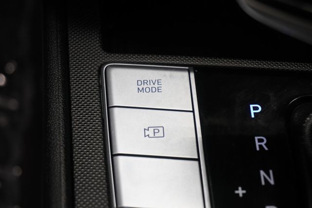 2021 Hyundai Elantra Limited IVT - 23030072 - 20
