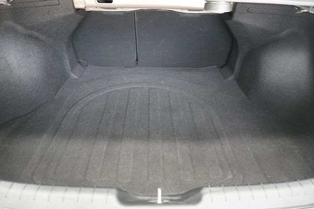 2021 Hyundai Elantra Limited IVT - 23030072 - 25