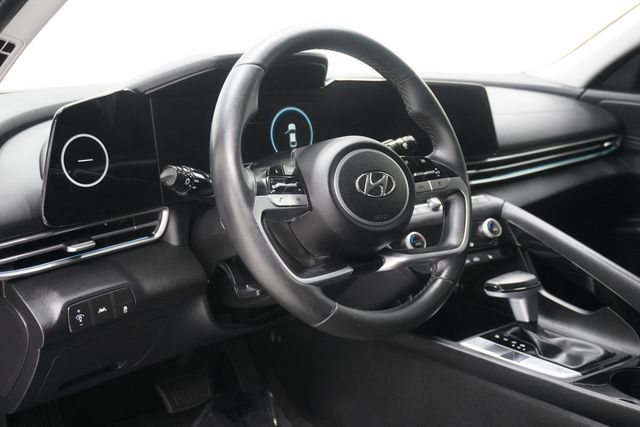 2021 Hyundai Elantra Limited IVT - 23030072 - 6