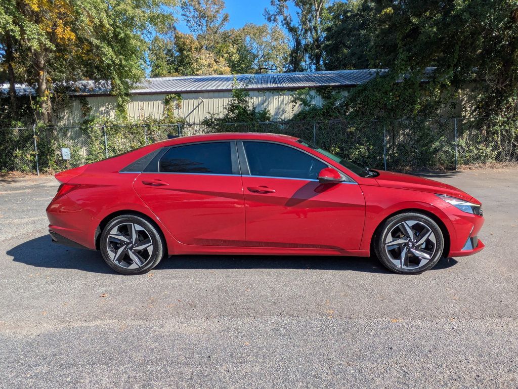 2021 Hyundai Elantra Limited photo 2