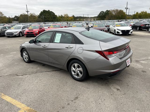2021 Hyundai Elantra SE - 22937825 - 5