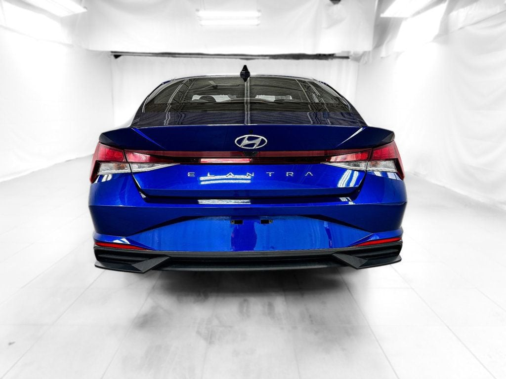 2021 Hyundai Elantra SE photo 5