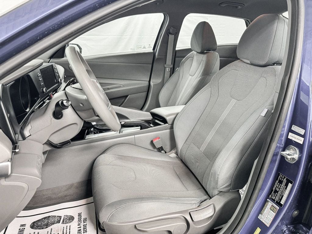 2021 Hyundai Elantra SE photo 9