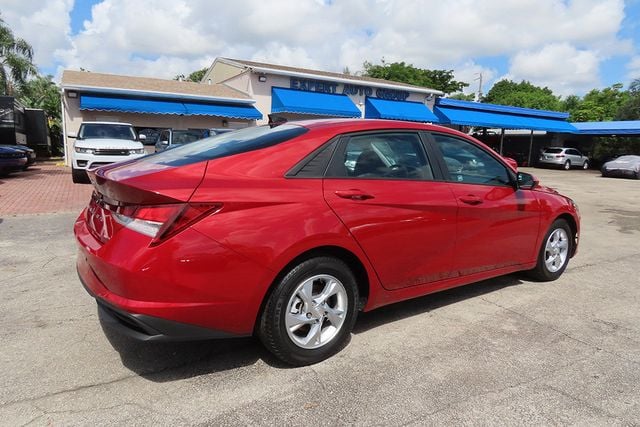 2021 HYUNDAI ELANTRA SE IVT - 22563129 - 5