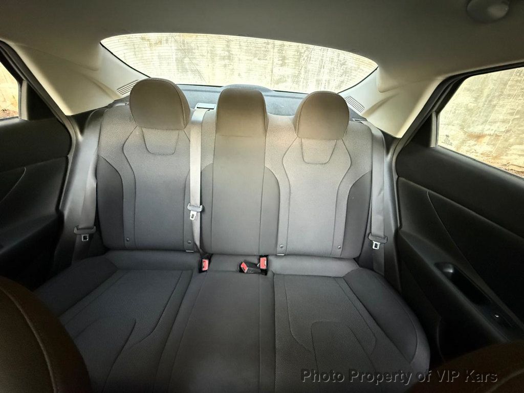 2021 Hyundai Elantra SE IVT - 23005287 - 13