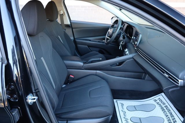 2021 Hyundai Elantra SE IVT - 22932749 - 16