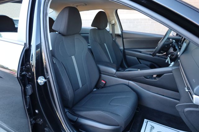 2021 Hyundai Elantra SE IVT - 22932749 - 17