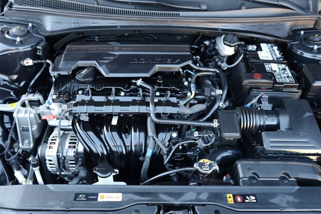 2021 Hyundai Elantra SE IVT - 22932749 - 18