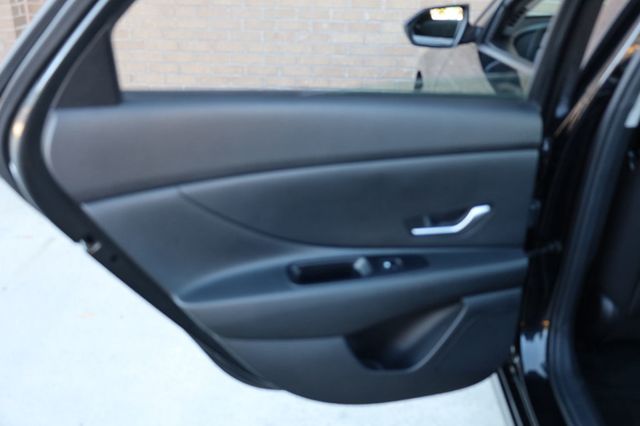 2021 Hyundai Elantra SE IVT - 22932749 - 21