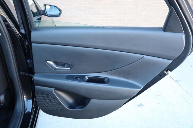 2021 Hyundai Elantra SE IVT - 22932749 - 22