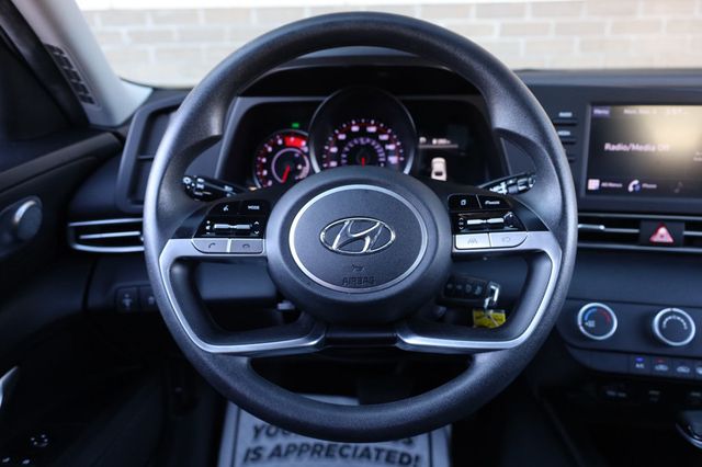 2021 Hyundai Elantra SE IVT - 22932749 - 26