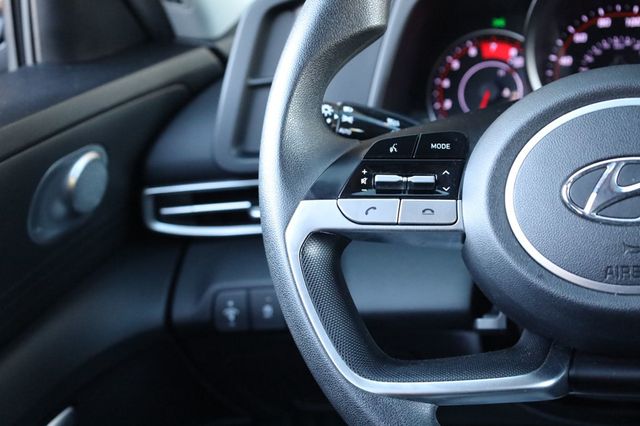 2021 Hyundai Elantra SE IVT - 22932749 - 28