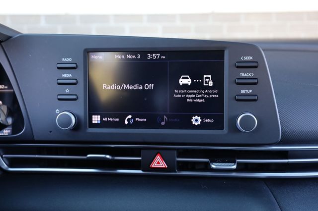 2021 Hyundai Elantra SE IVT - 22932749 - 31