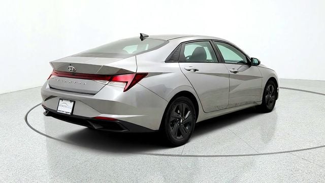 2021 Hyundai Elantra SE IVT SULEV w/ Convenience Package - 23087270 - 4