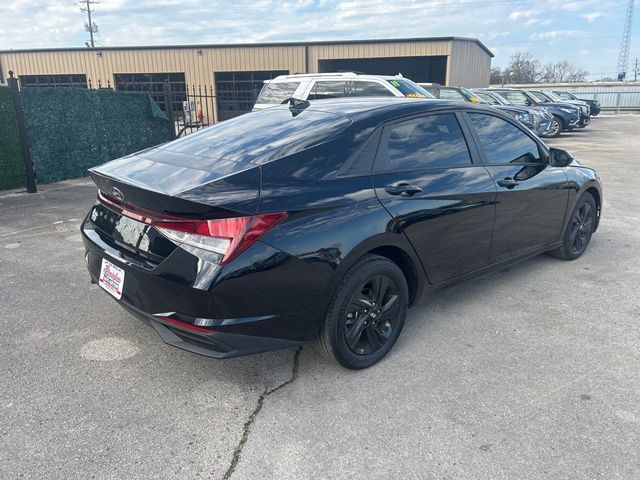 2021 Hyundai Elantra SEL - 22992671 - 3