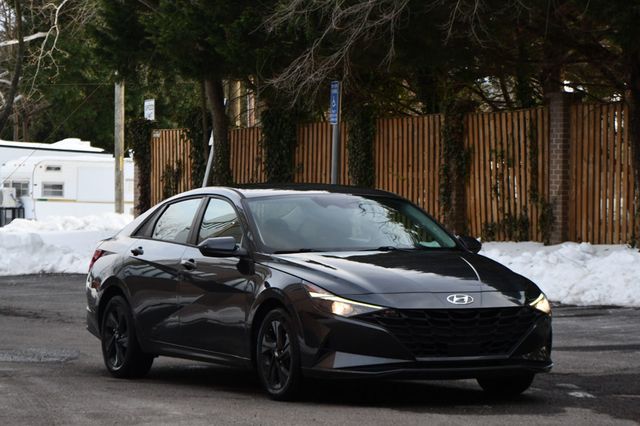 2021 Hyundai Elantra SEL IVT - 22974885 - 11