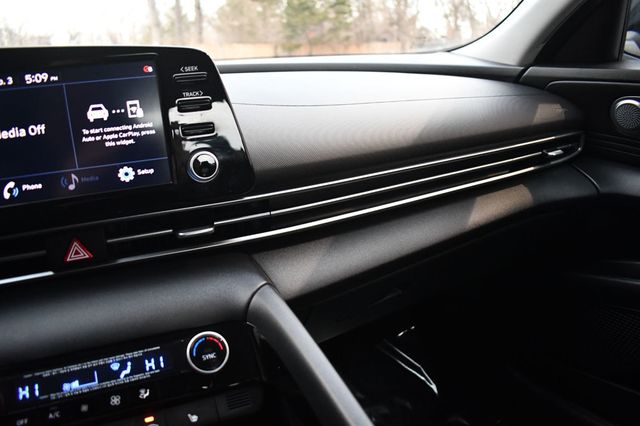 2021 Hyundai Elantra SEL IVT - 22974885 - 25