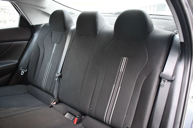 2021 Hyundai Elantra SEL IVT - 22974885 - 30