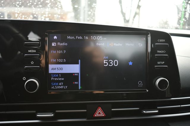 2021 Hyundai Elantra SEL IVT - 22974885 - 39