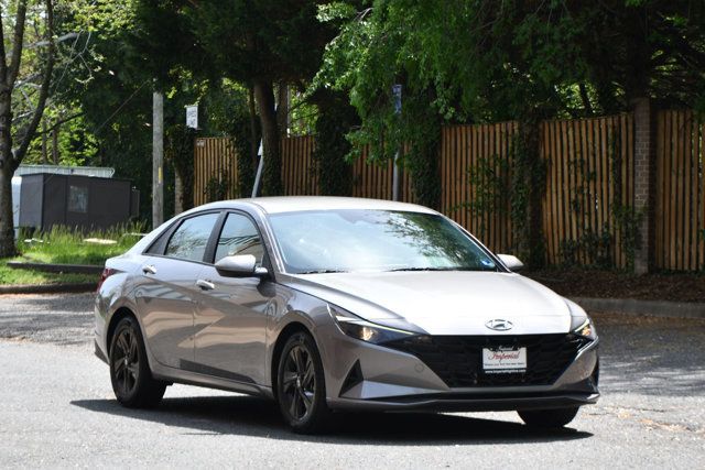 2021 Hyundai Elantra SEL IVT - 23011344 - 10