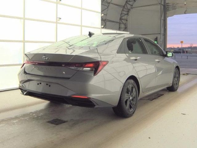 2021 Hyundai Elantra SEL IVT - 23011344 - 2