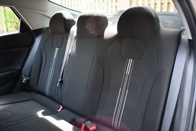 2021 Hyundai Elantra SEL IVT - 23011344 - 34