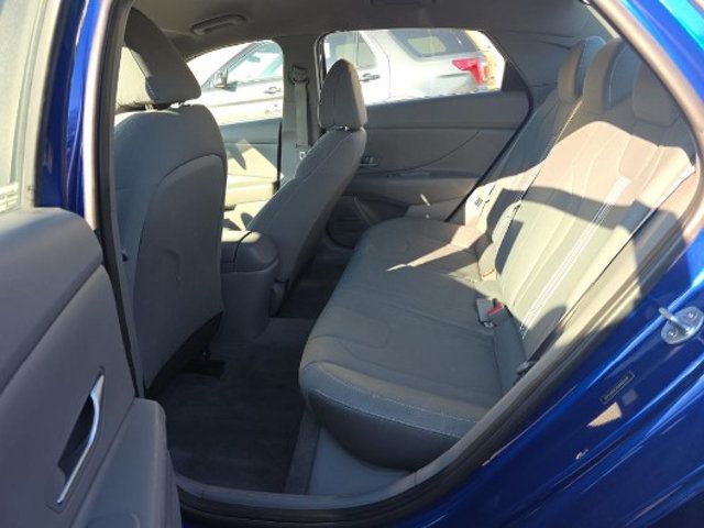 2021 Hyundai Elantra SEL IVT - 23012939 - 9