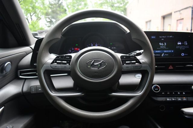 2021 Hyundai Elantra SEL IVT - 23012939 - 21