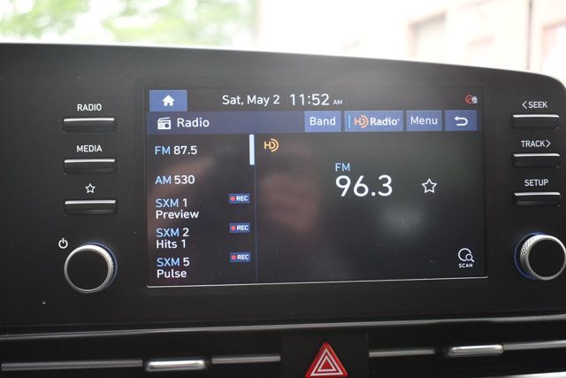 2021 Hyundai Elantra SEL IVT - 23012939 - 40