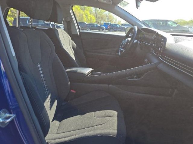 2021 Hyundai Elantra SEL IVT - 23012963 - 7
