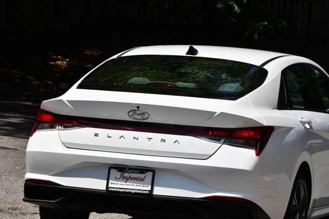 2021 Hyundai Elantra SEL IVT - 23024245 - 11