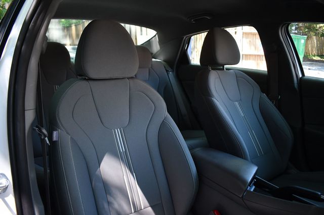 2021 Hyundai Elantra SEL IVT - 23024245 - 25
