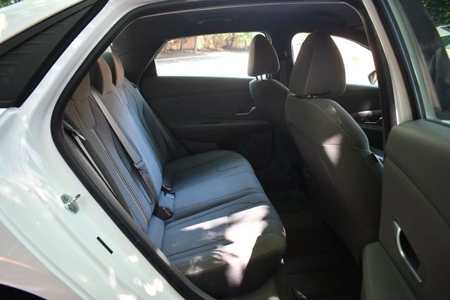 2021 Hyundai Elantra SEL IVT - 23024245 - 27
